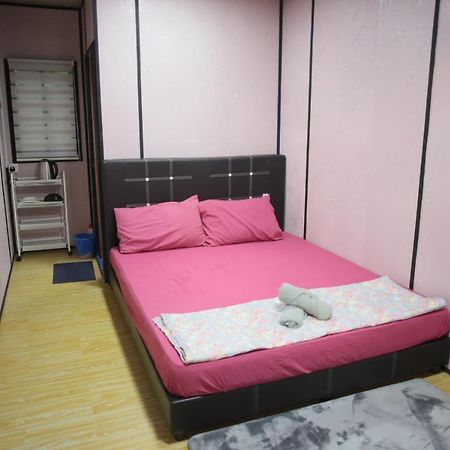 Padang Besar Red Cabin Homestay Exterior foto
