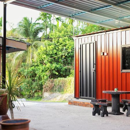 Padang Besar Red Cabin Homestay Exterior foto